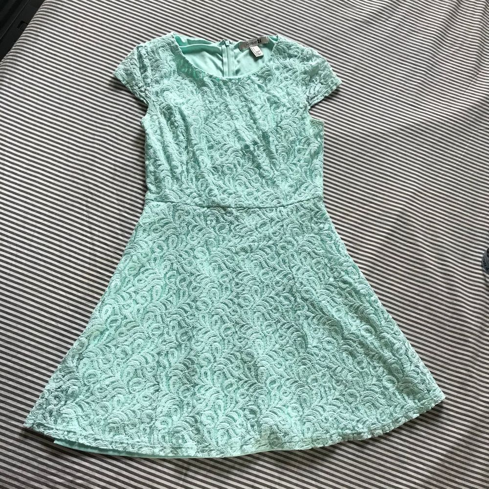 Forever 21 Lace Blue A-Line spring Dress Small